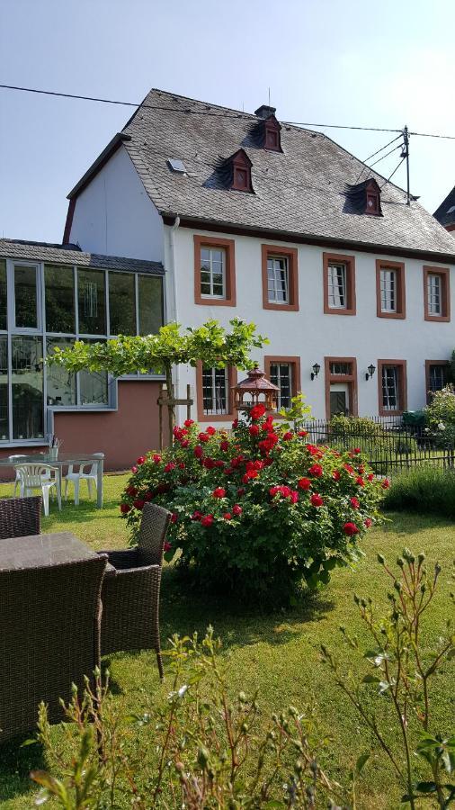 Ferienwohnung Altes Pfarrhaus Mit Flair Und Moselblick Brauneberg Εξωτερικό φωτογραφία